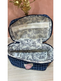 Trousse de toilette bleue