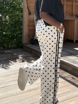 Pantalon blanc pois noir